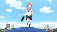 E01 - Porque a Escola Está Lá / Chio-chan e Hosokawa-san